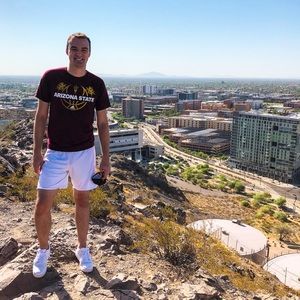 Meet your Posher, Nilo